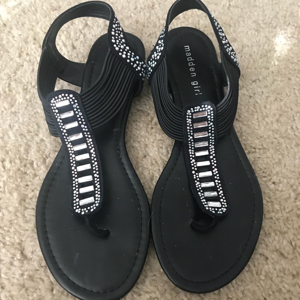 Madden Girl Size 9 Black Sandals